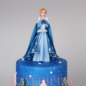 Новогодний торт "Снегурочка и домики" 1800руб/кг + 5000руб фигурки